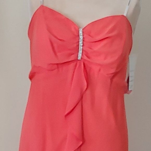 (11) NWT Beautiful Faviana Long Gown in Plus Size 24W - Picture 3 of 10